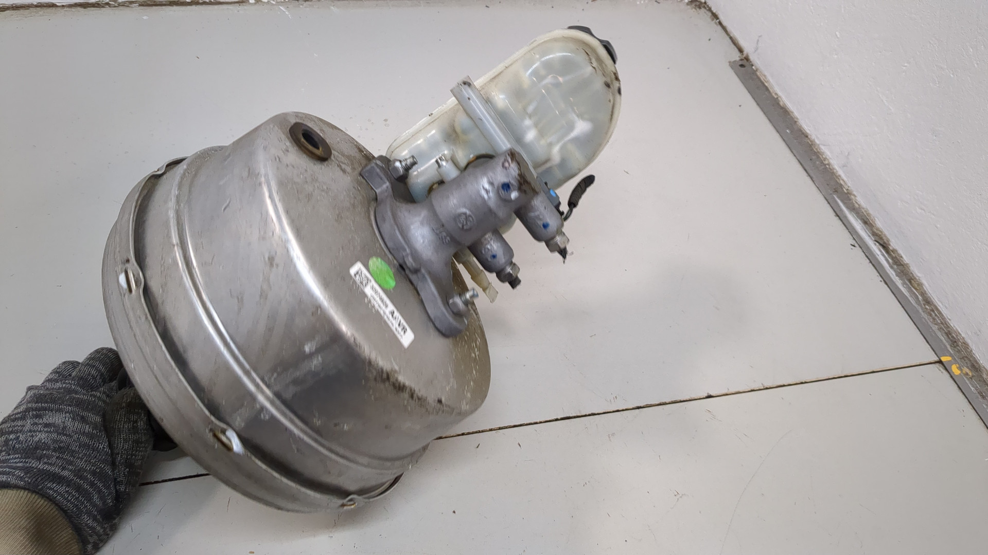 Цилиндр тормозной главный