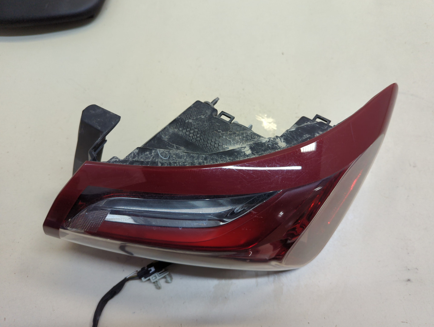 Фонарь задний правый