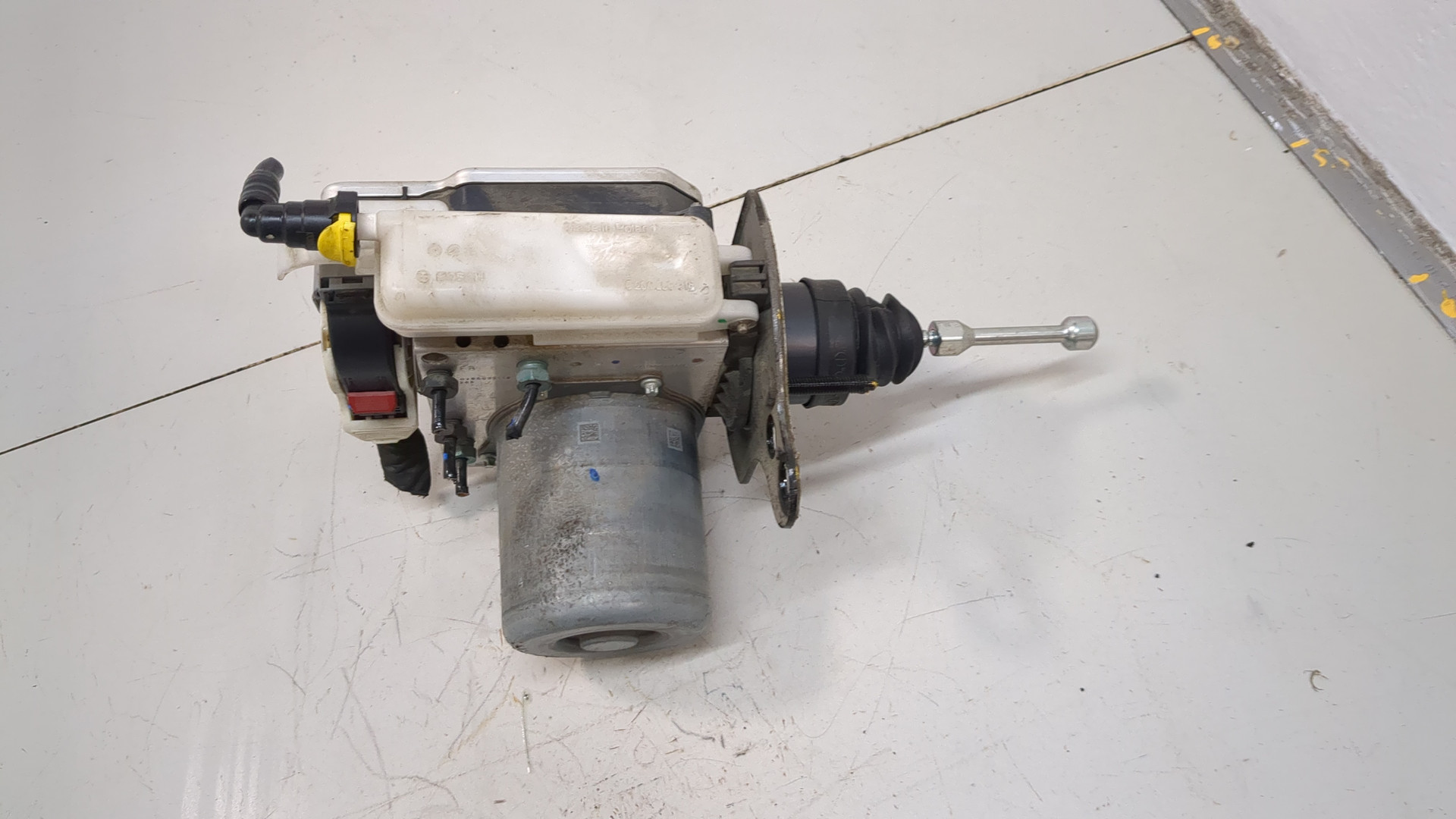 Цилиндр тормозной главный