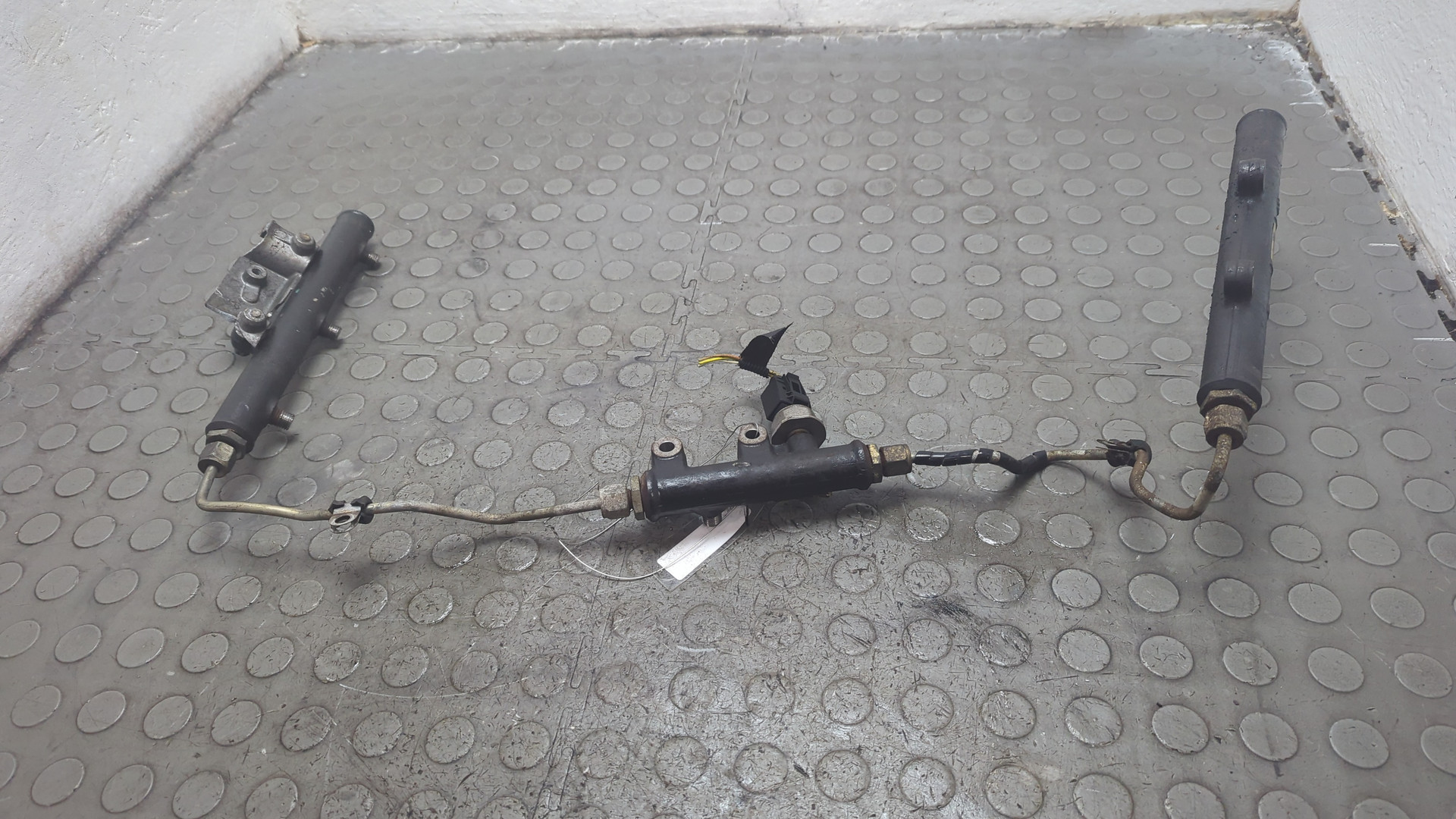 Рейка топливная (рампа)