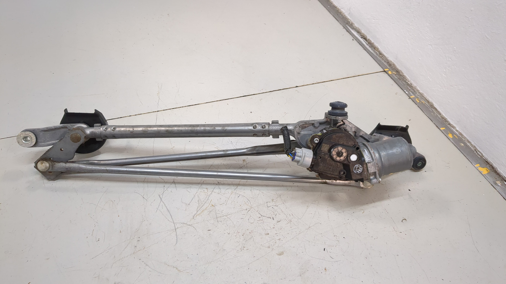 Трапеция стеклоочистителей