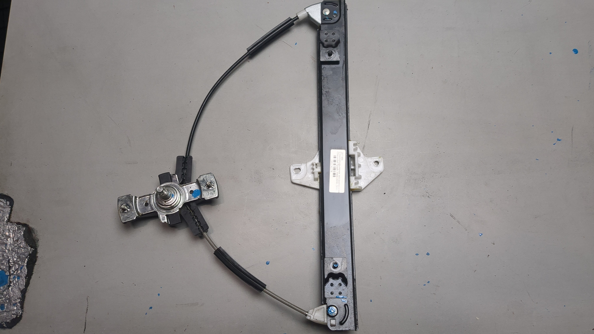 Стеклоподъемник механ. задний правый