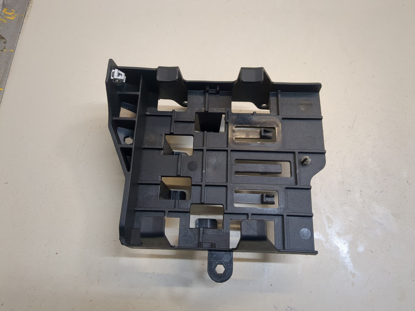 Кронштейн электронного блока управления / контроля