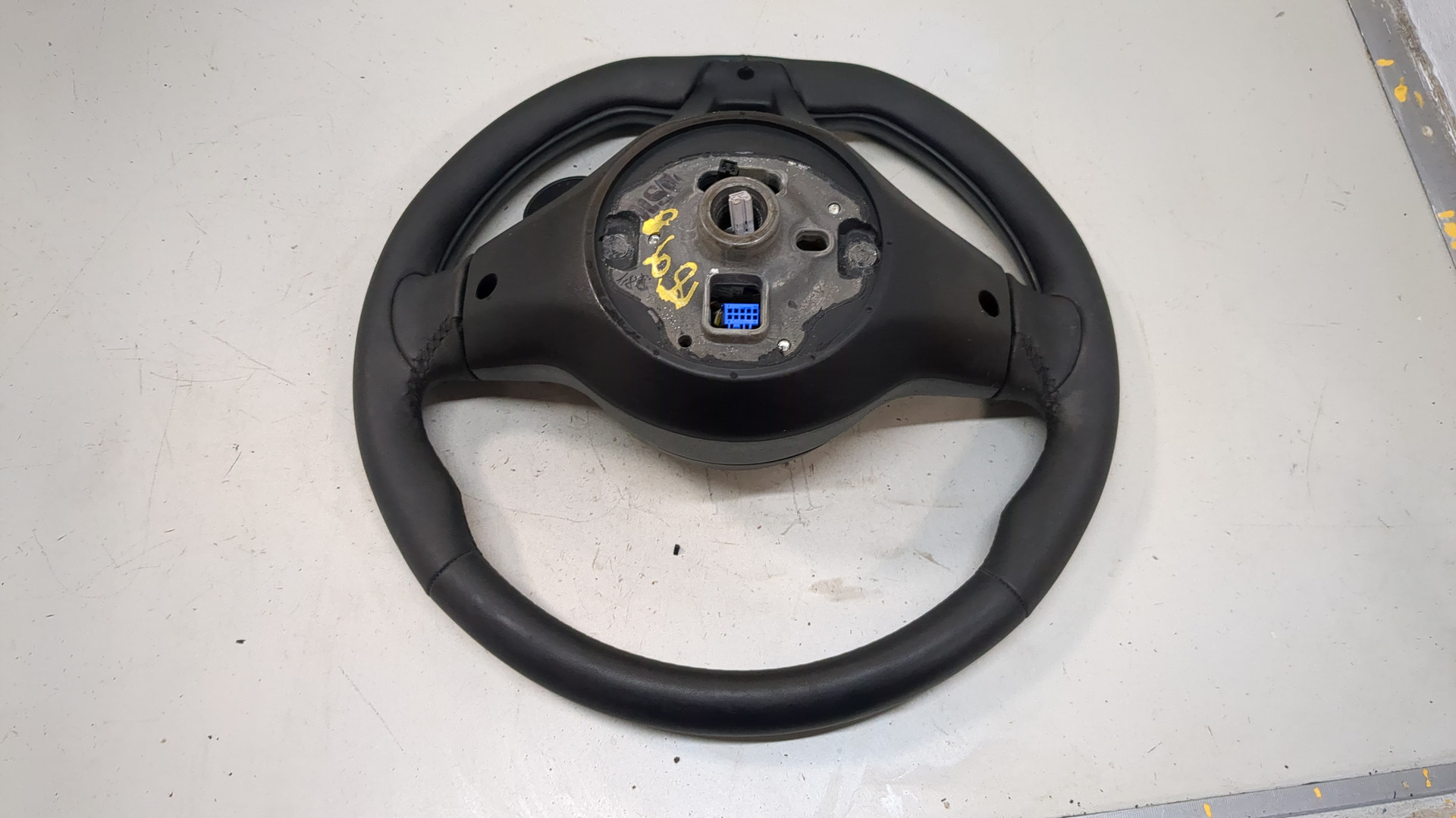 Рулевое колесо (руль)