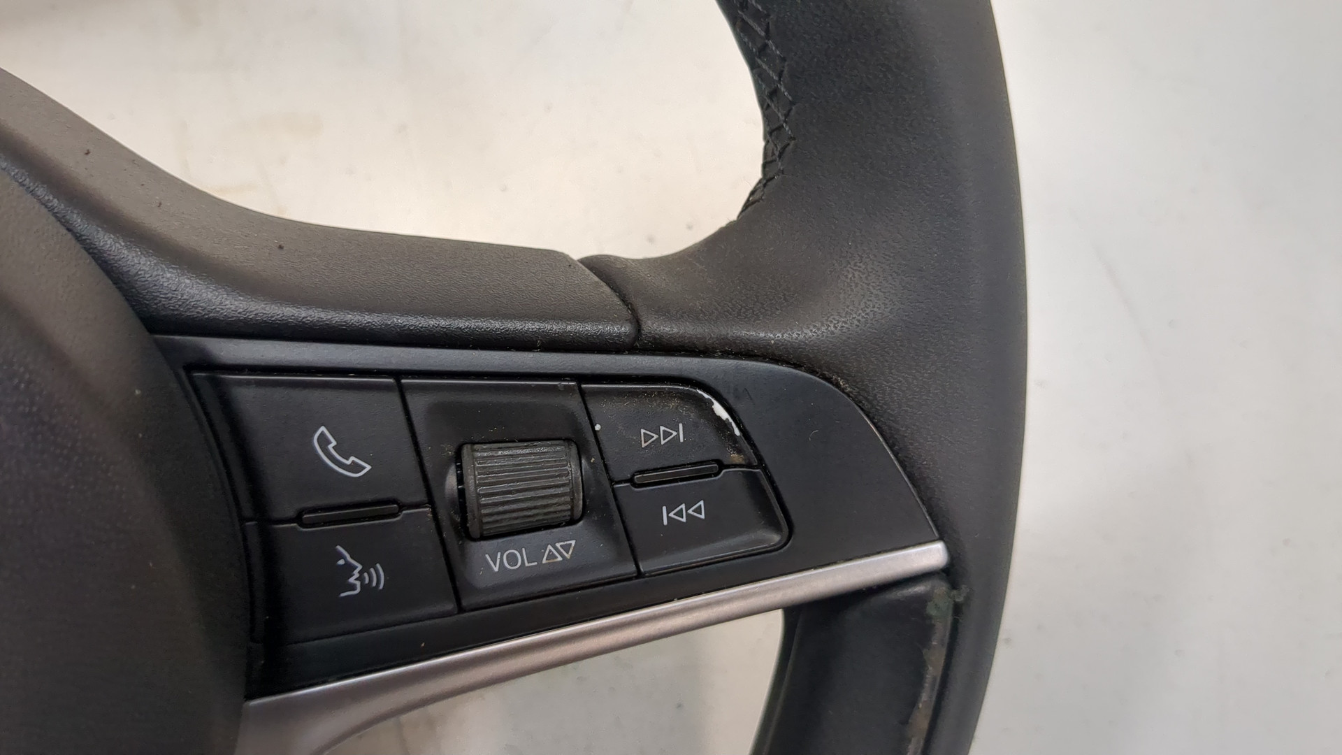 Рулевое колесо (руль)