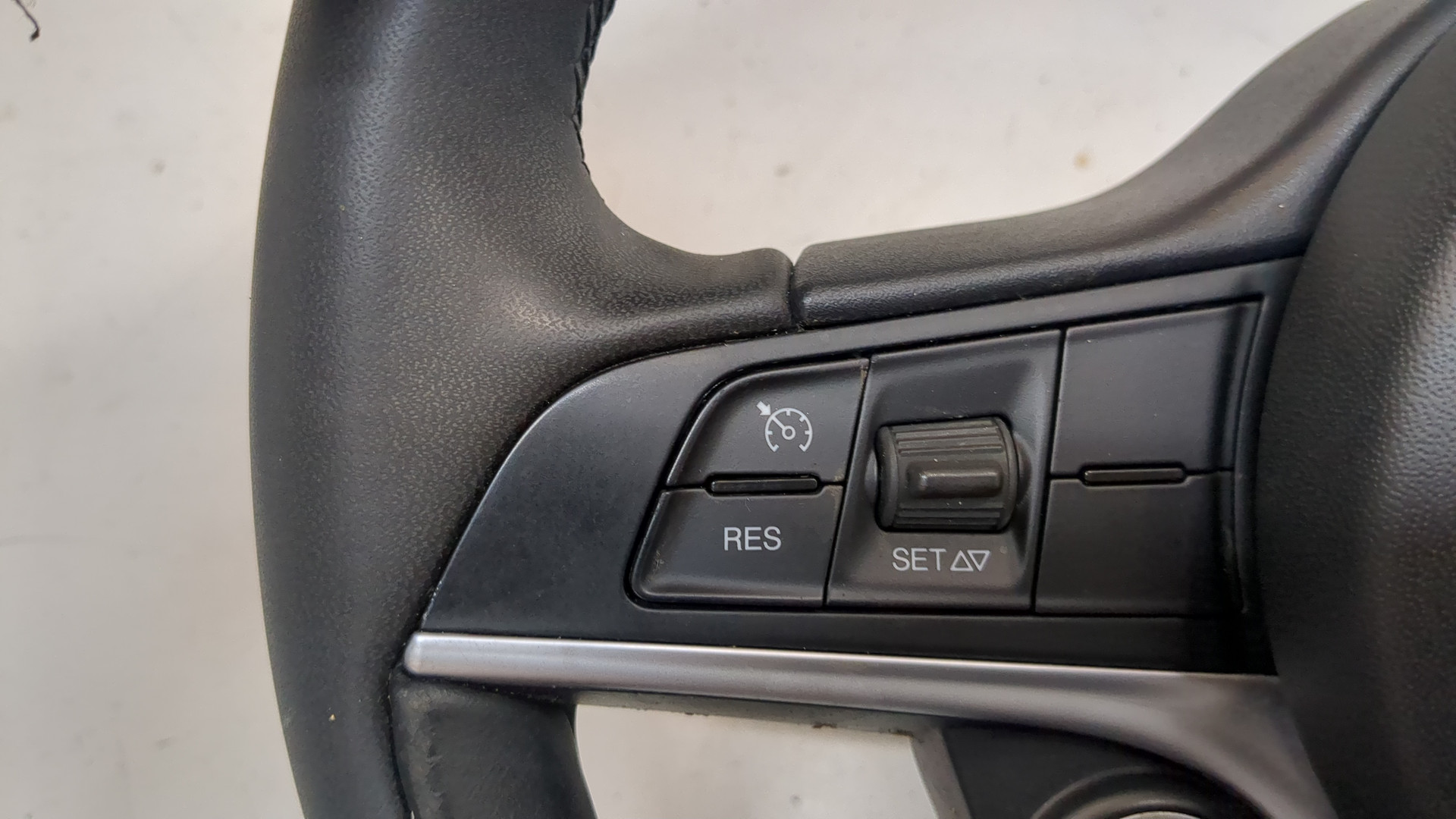 Рулевое колесо (руль)