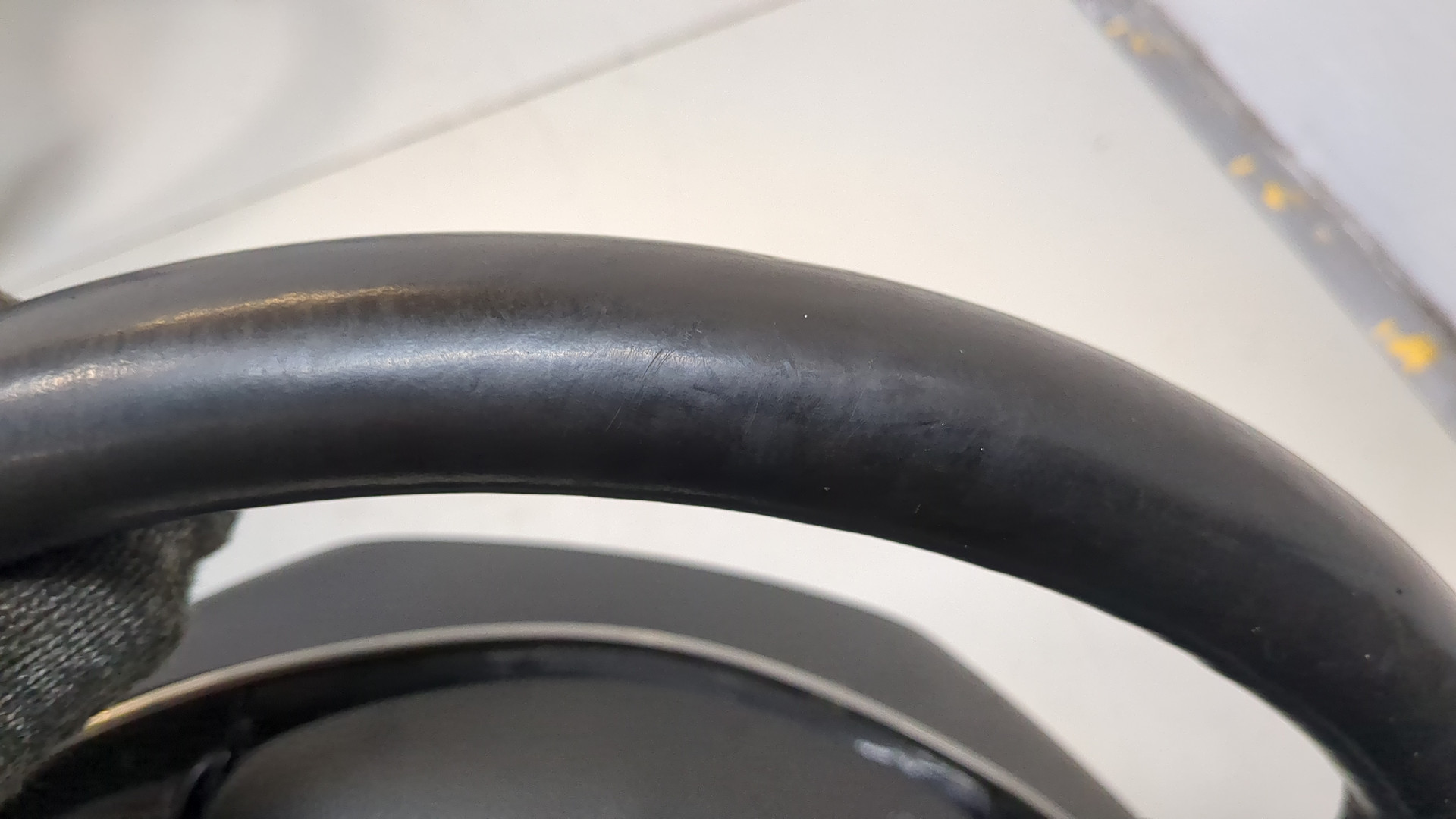 Рулевое колесо (руль)