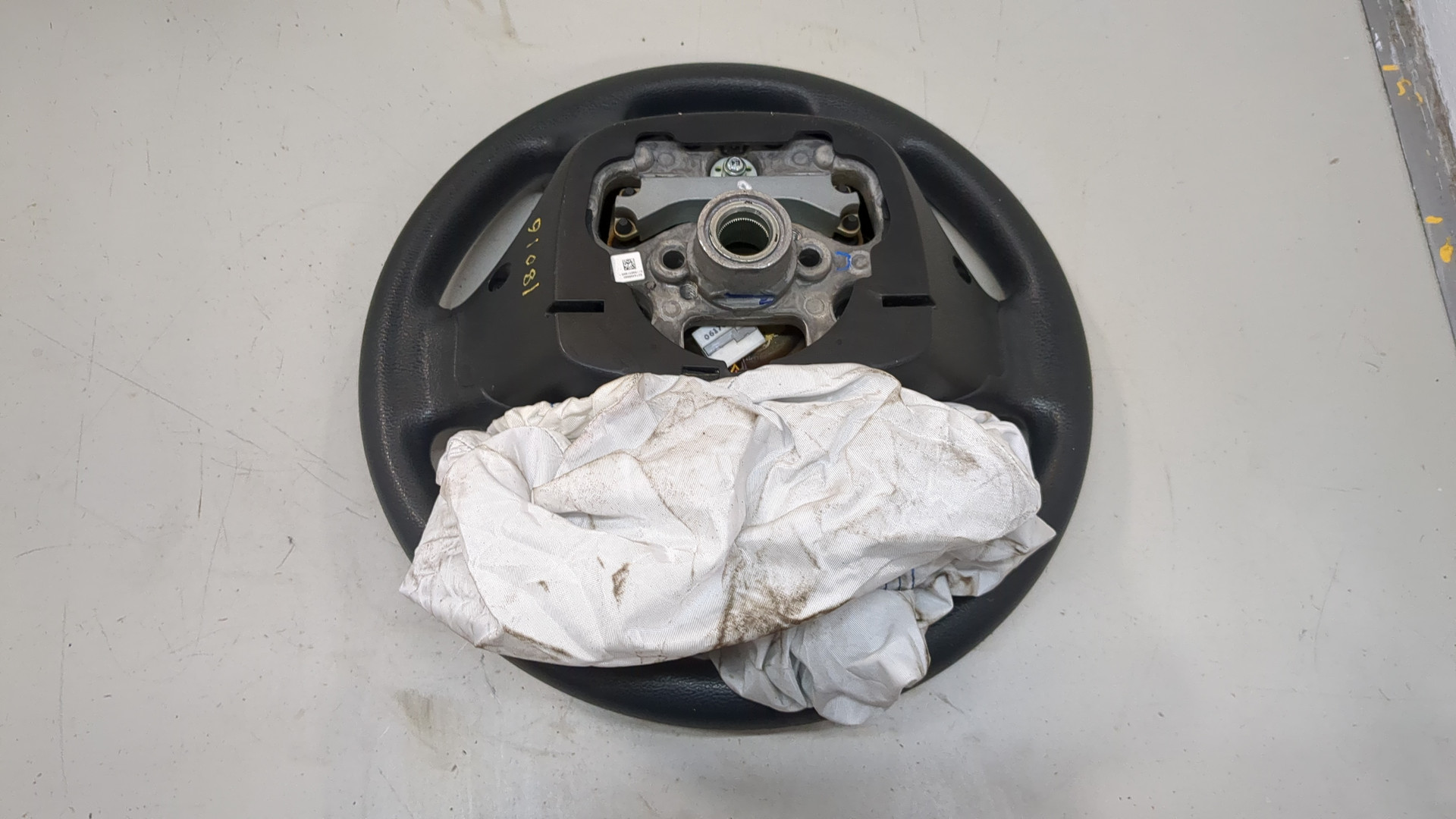 Рулевое колесо (руль)