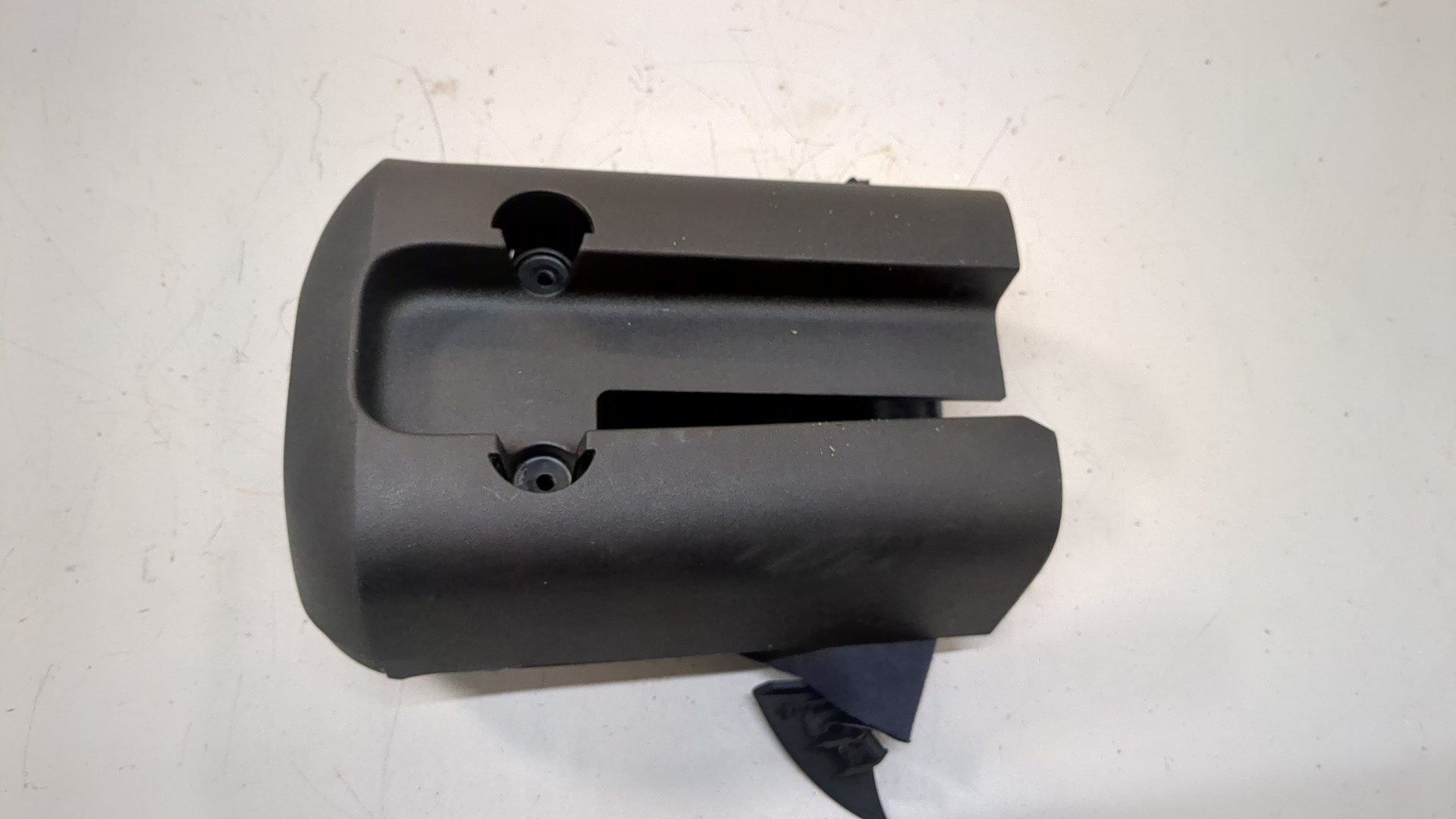 Кожух рулевой колонки