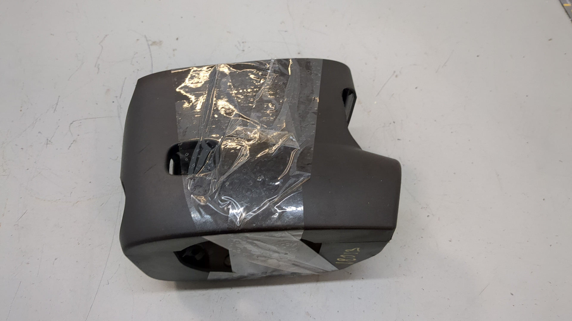 Кожух рулевой колонки