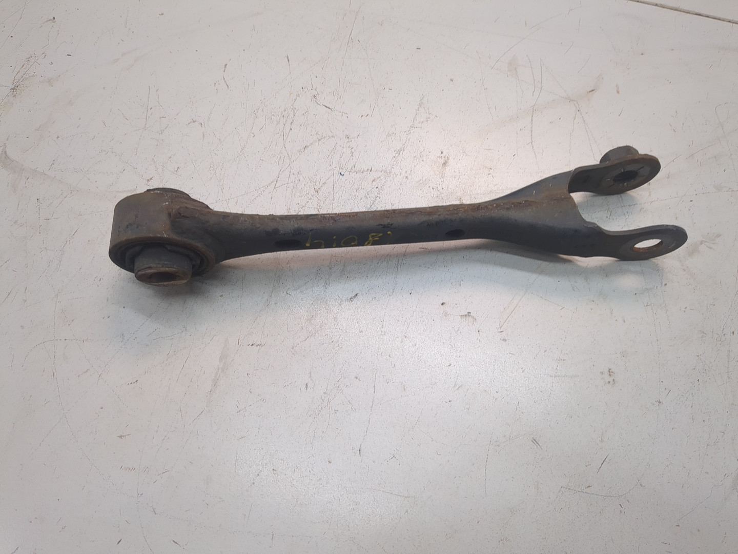 Рычаг задний