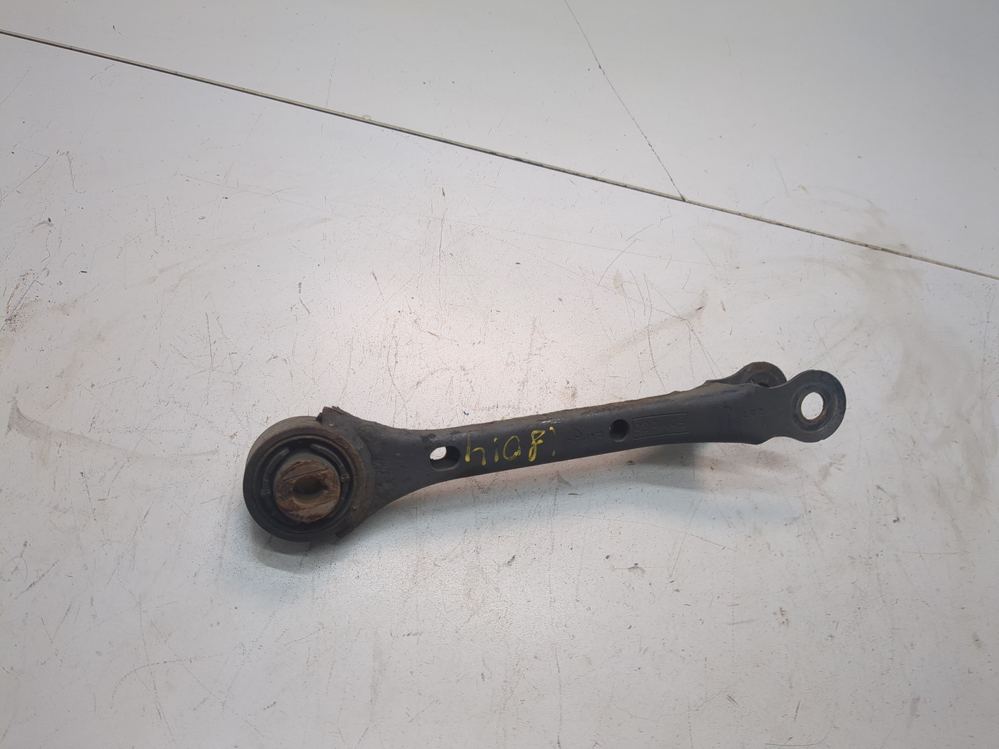 Рычаг задний