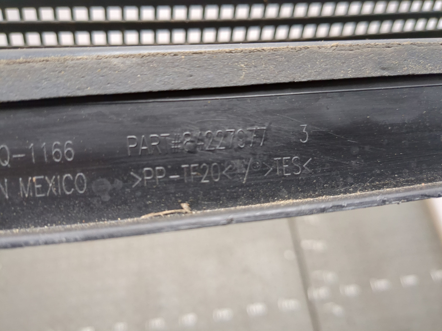 Решетка стеклоочистителей (Жабо)