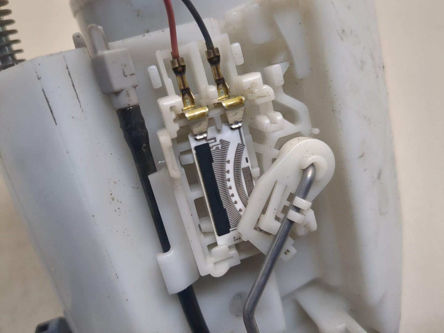 Насос топливный электрический