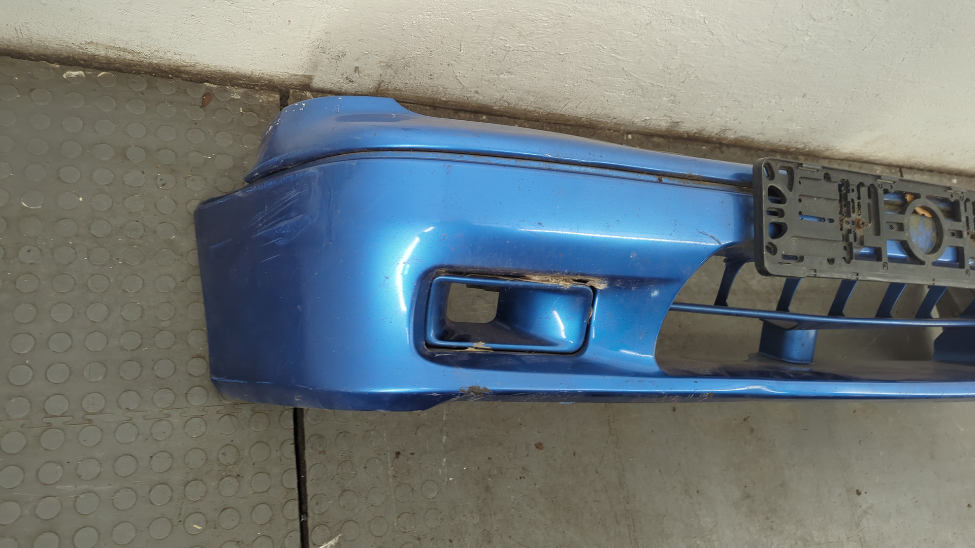 Бампер передний