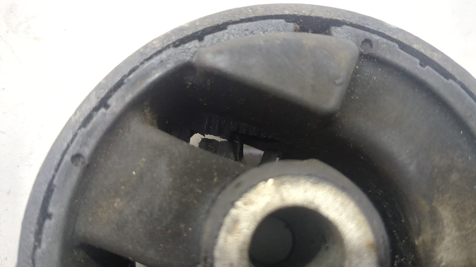 Опора двигателя