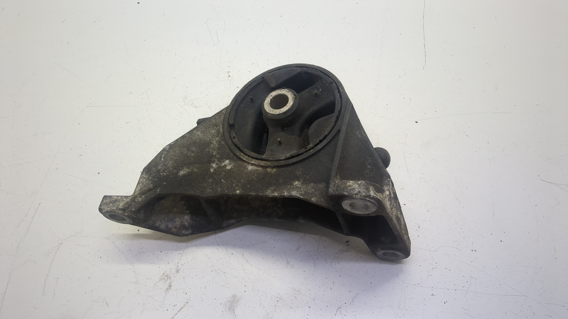 Опора двигателя