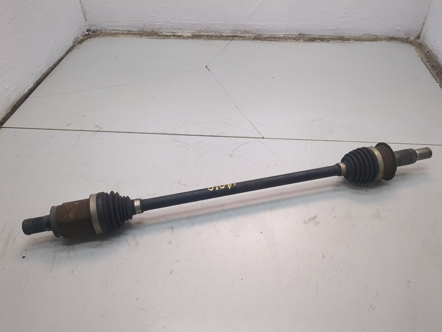 Полуось задняя правая