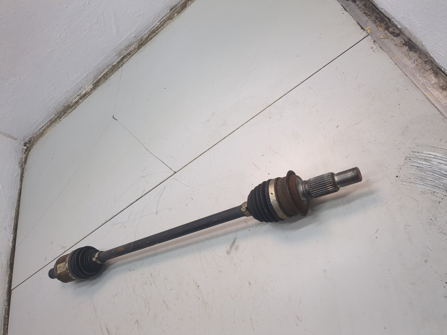 Полуось задняя правая