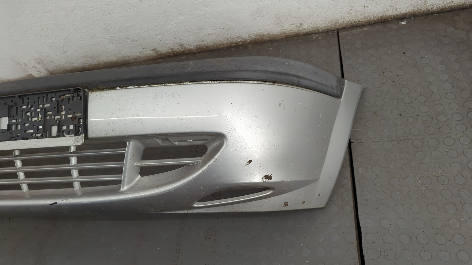 Бампер передний