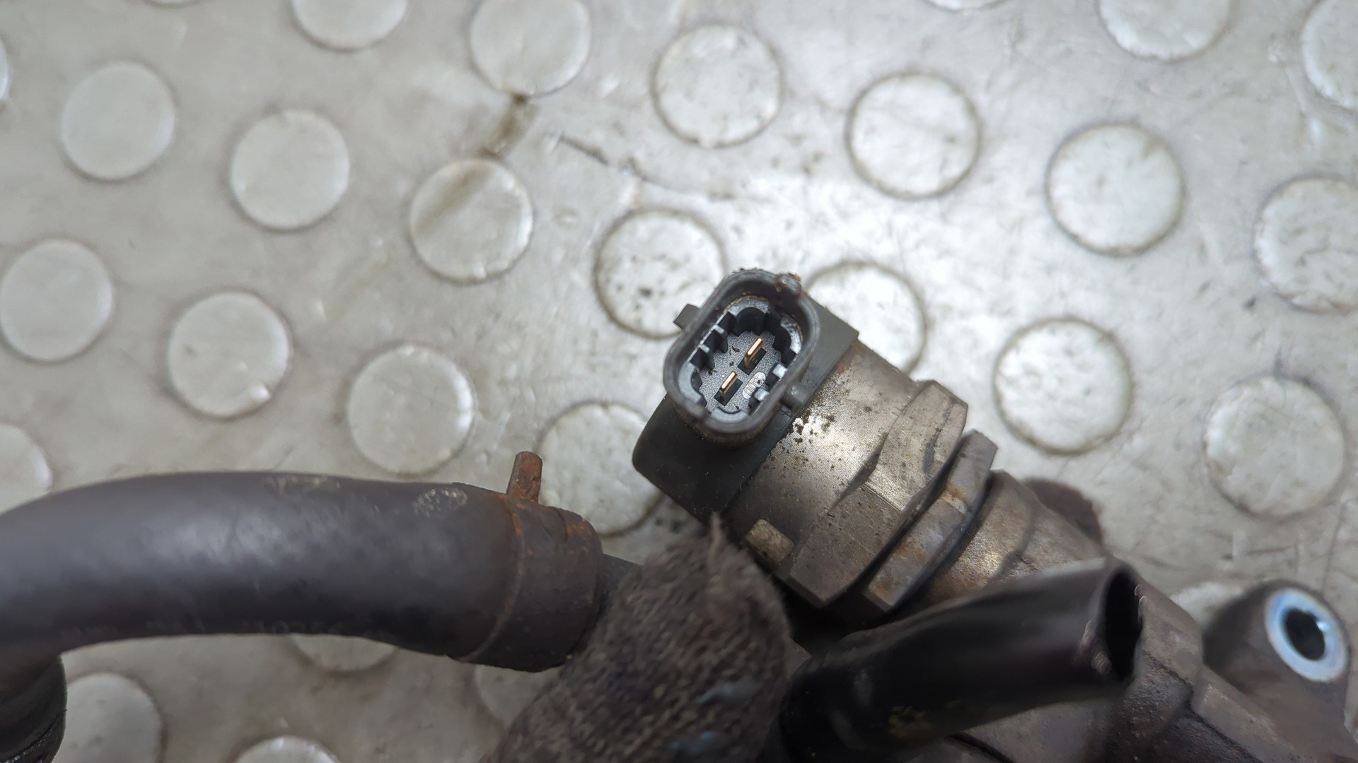 Рейка топливная (рампа)