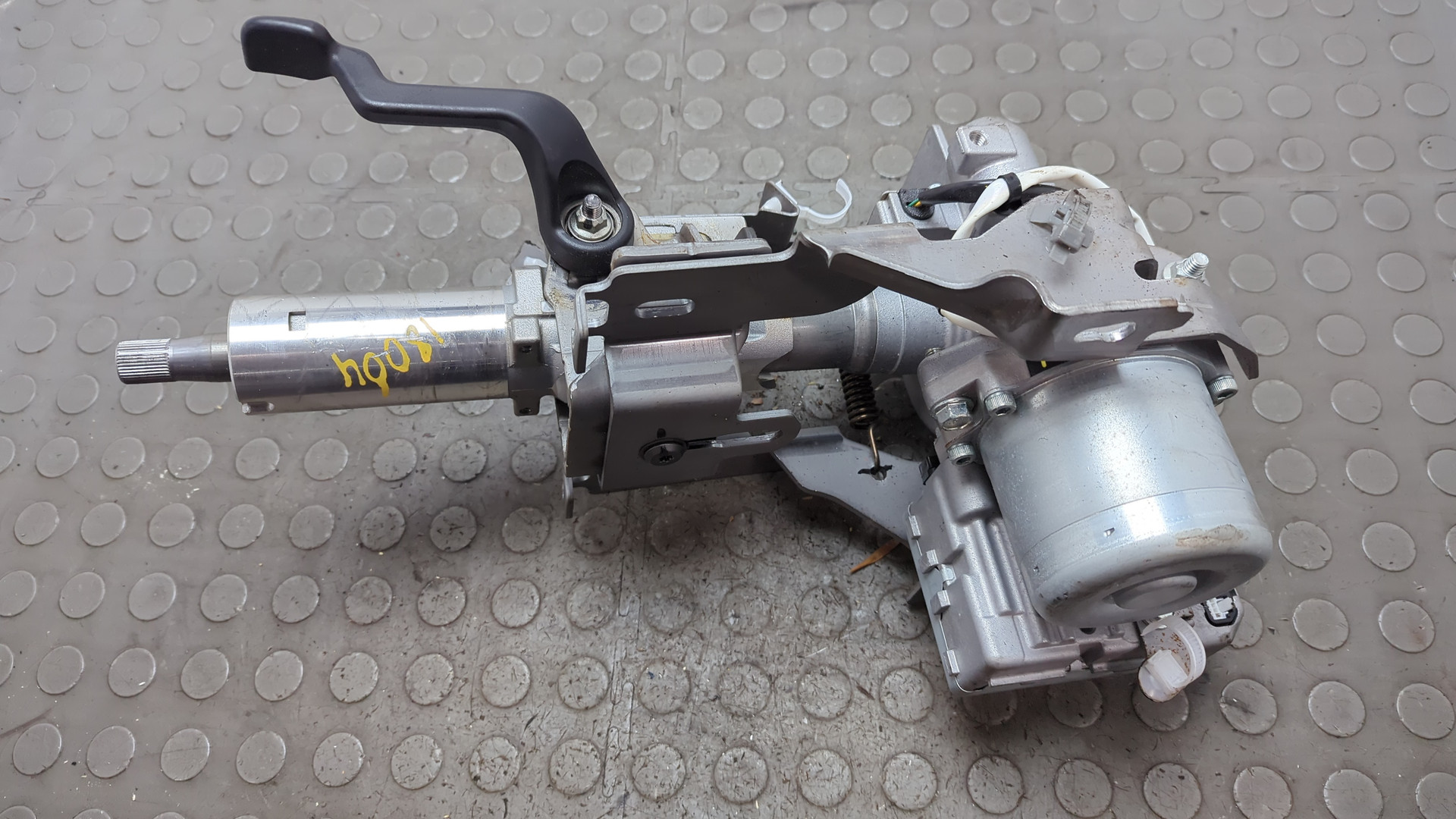 Серводвигатель рулевой рейки