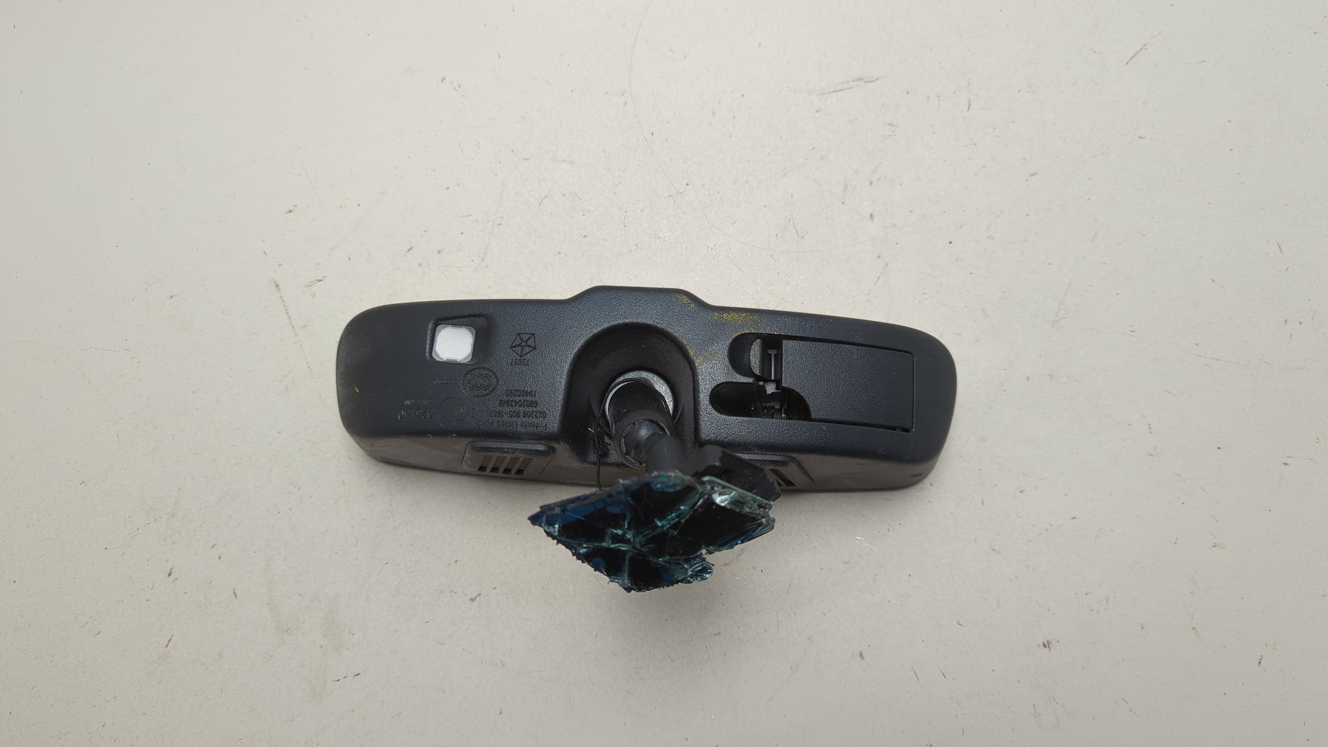 Зеркало заднего вида