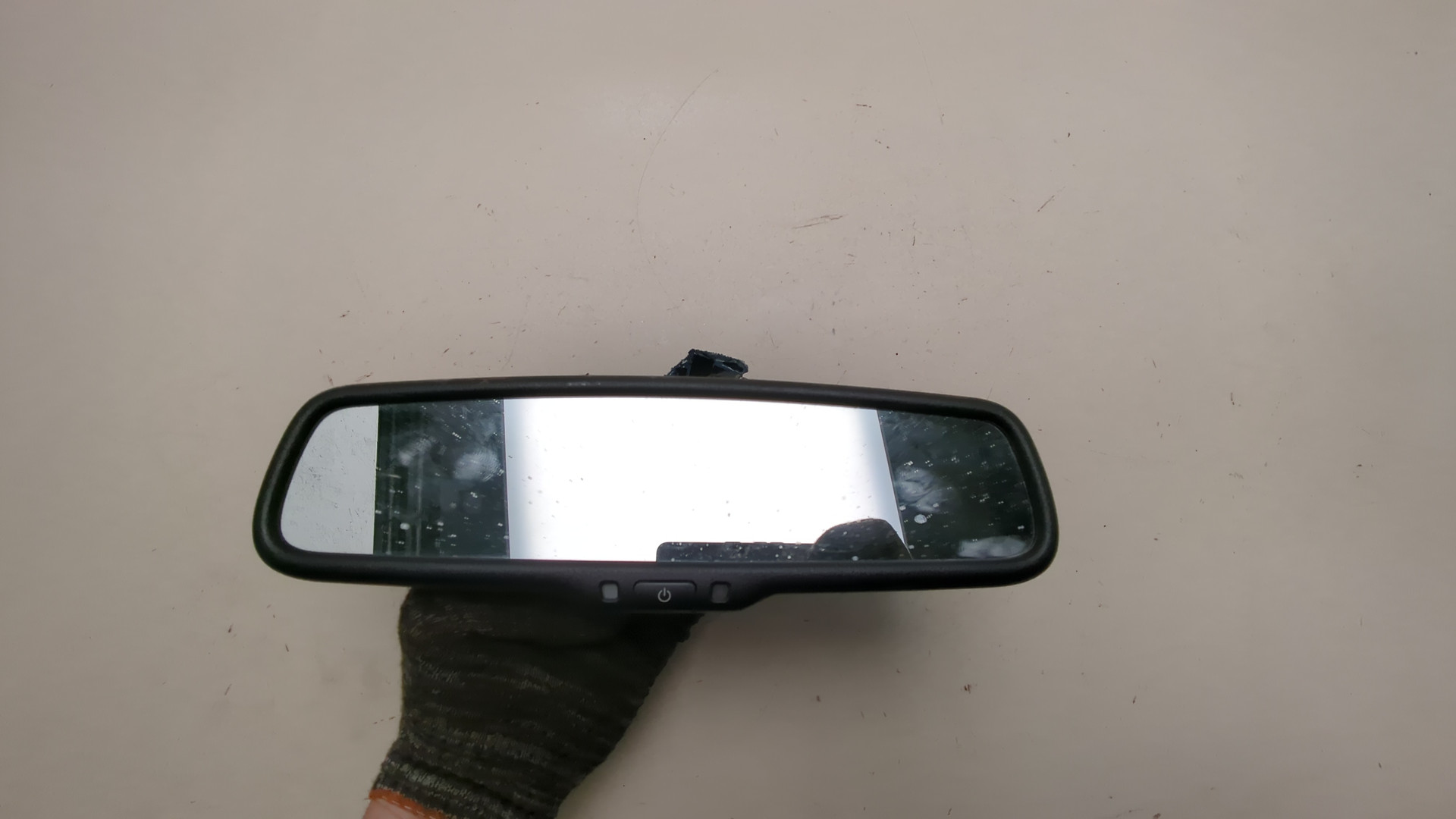 Зеркало заднего вида