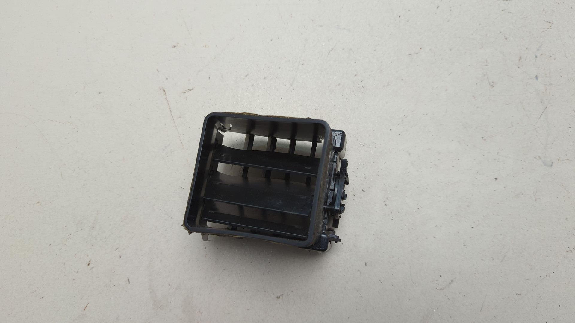 Дефлектор воздушный