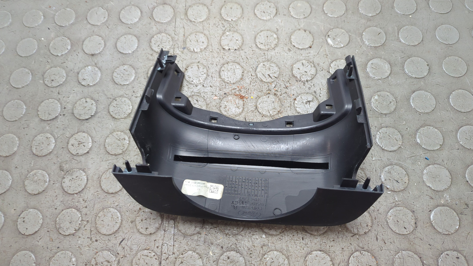 Кожух рулевой колонки