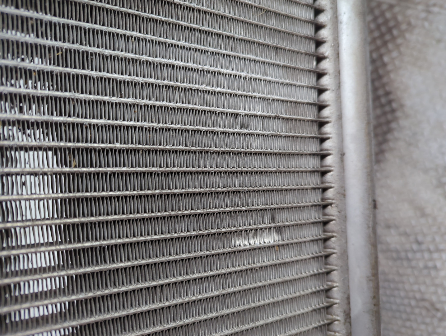 Радиатор кондиционера / конденсер