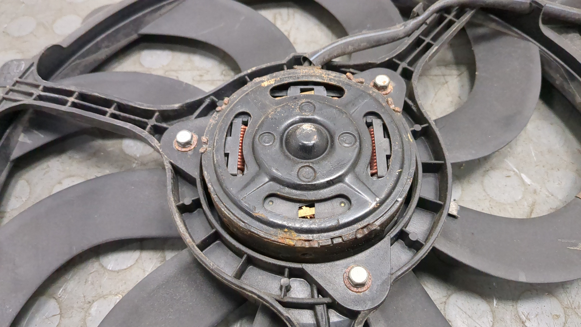 Вентилятор радиатора