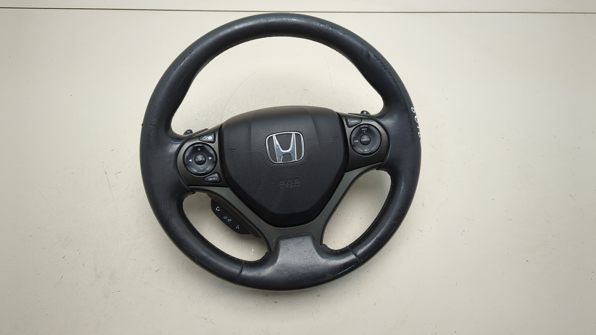 Рулевое колесо (руль)