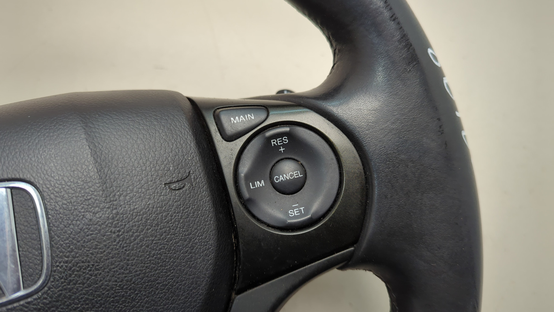 Рулевое колесо (руль)