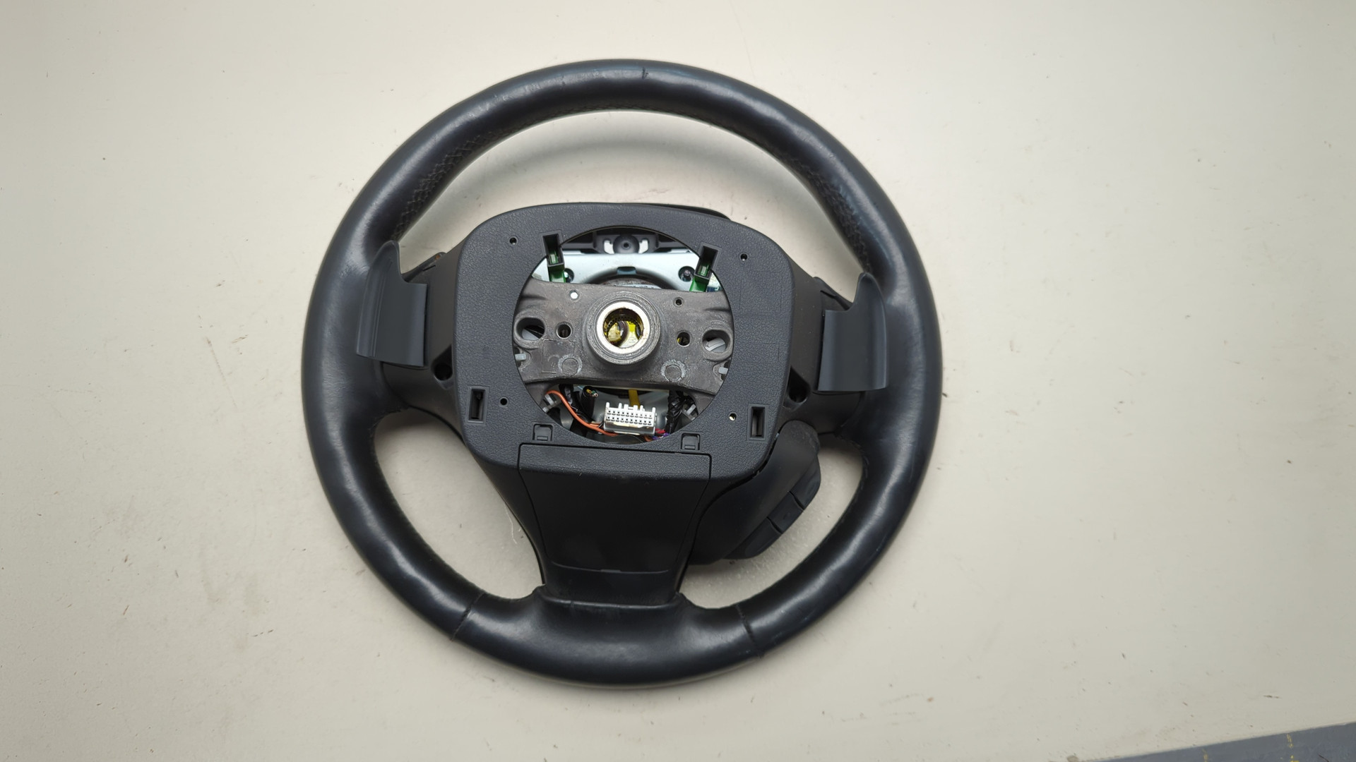 Рулевое колесо (руль)