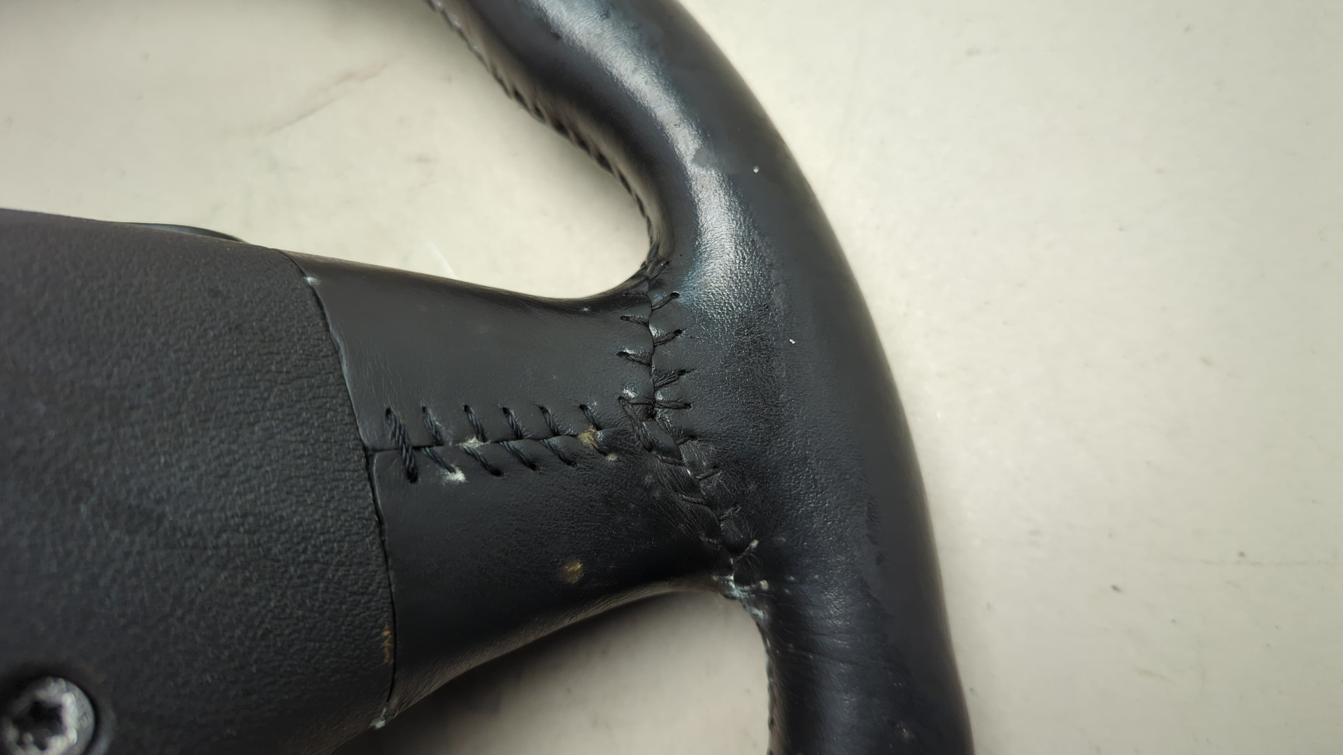 Рулевое колесо (руль)