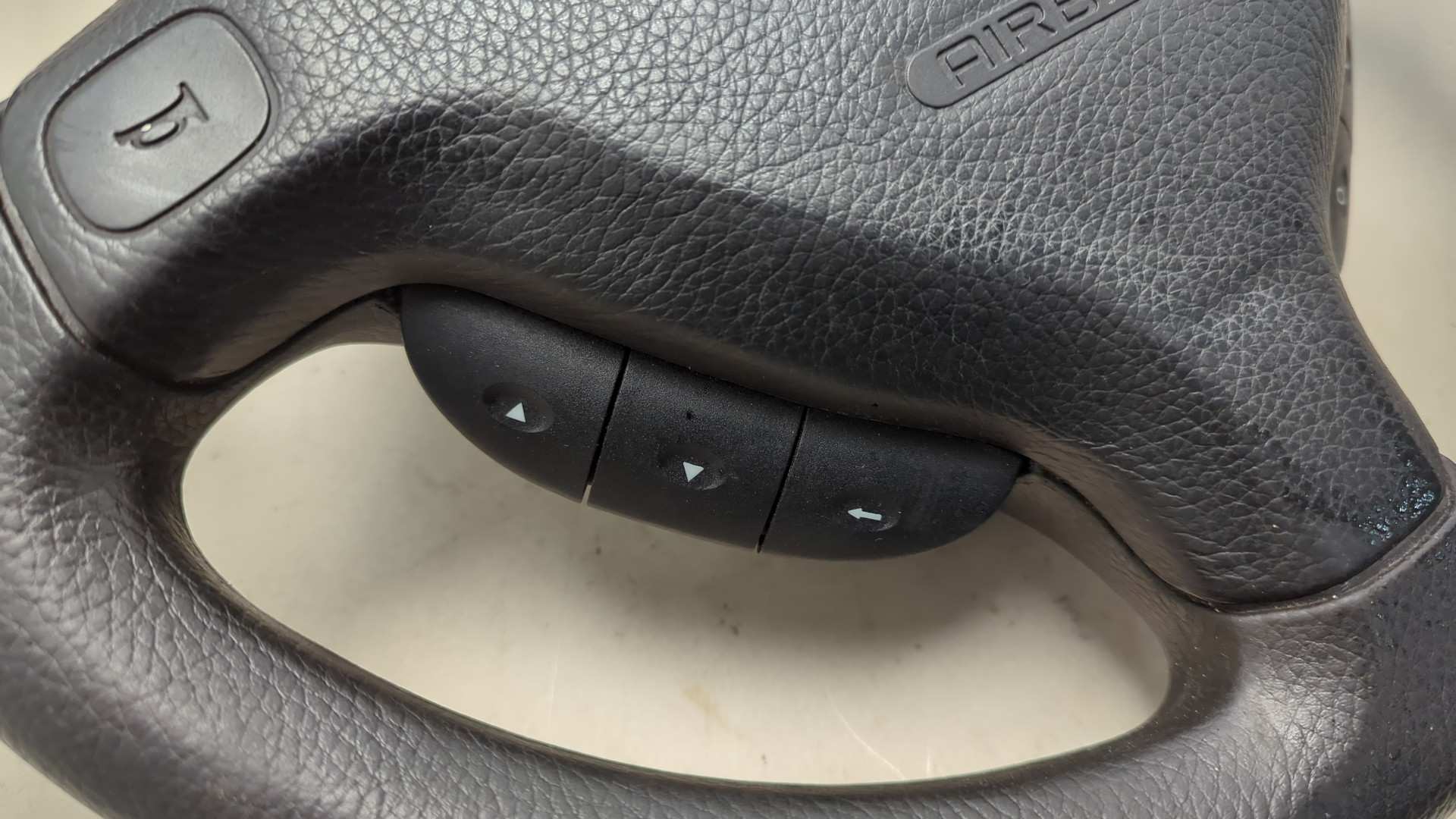 Рулевое колесо (руль)