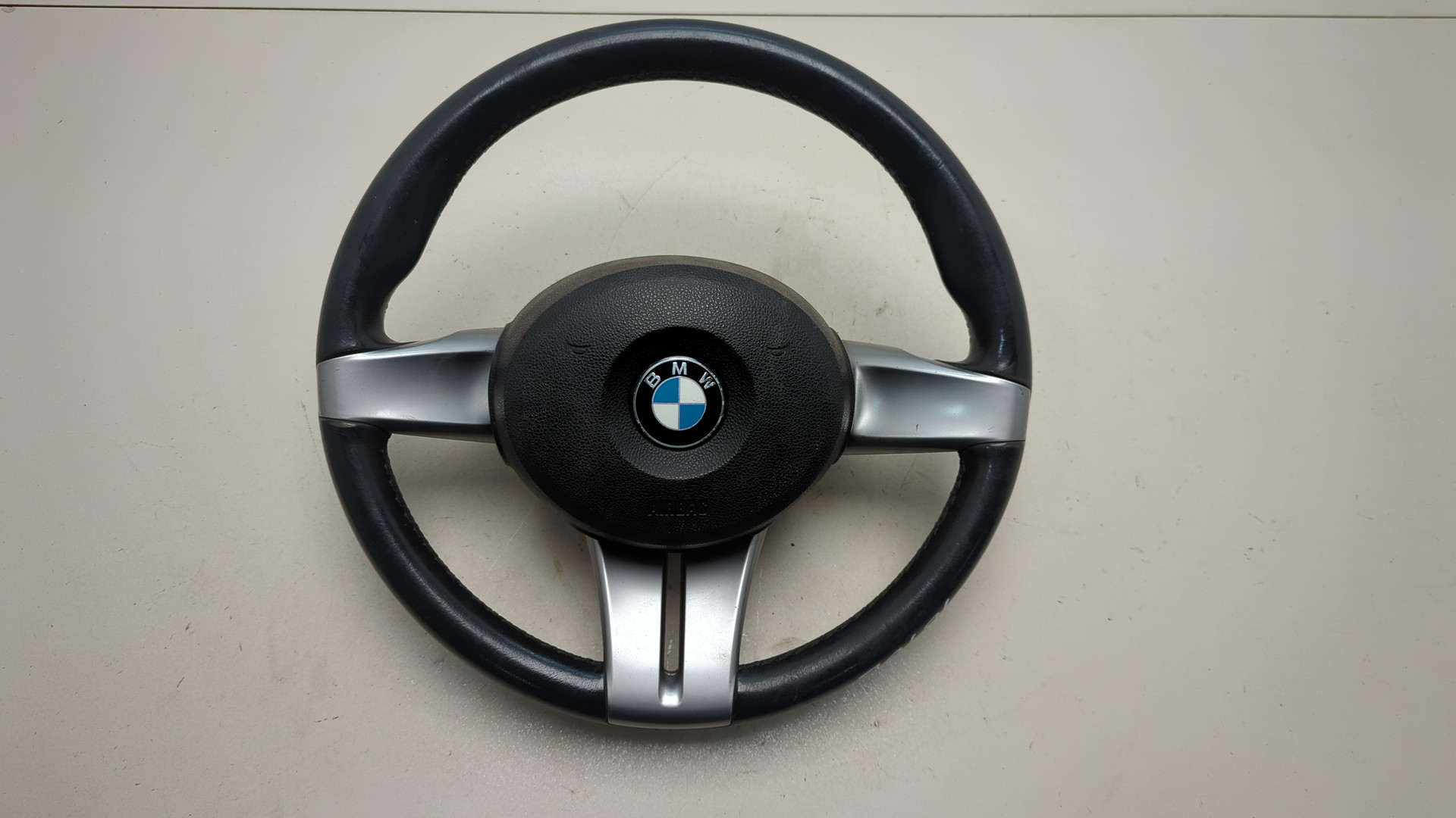 Рулевое колесо (руль)