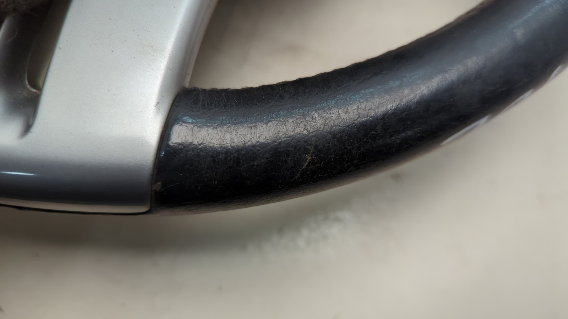 Рулевое колесо (руль)