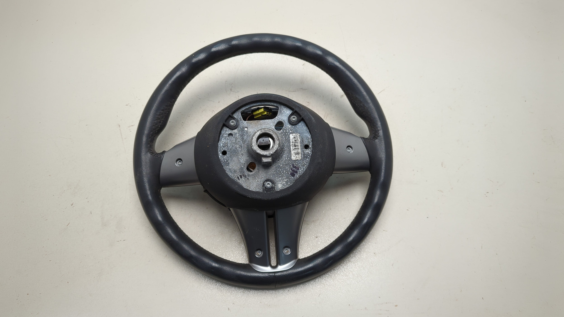 Рулевое колесо (руль)