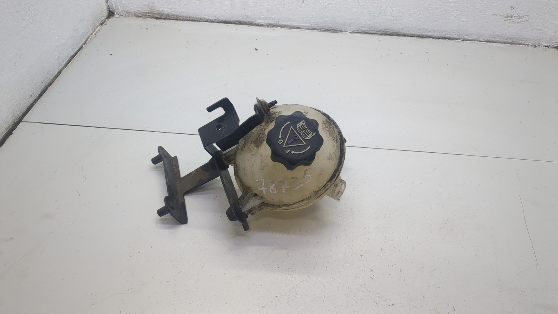 Бачок расширительный