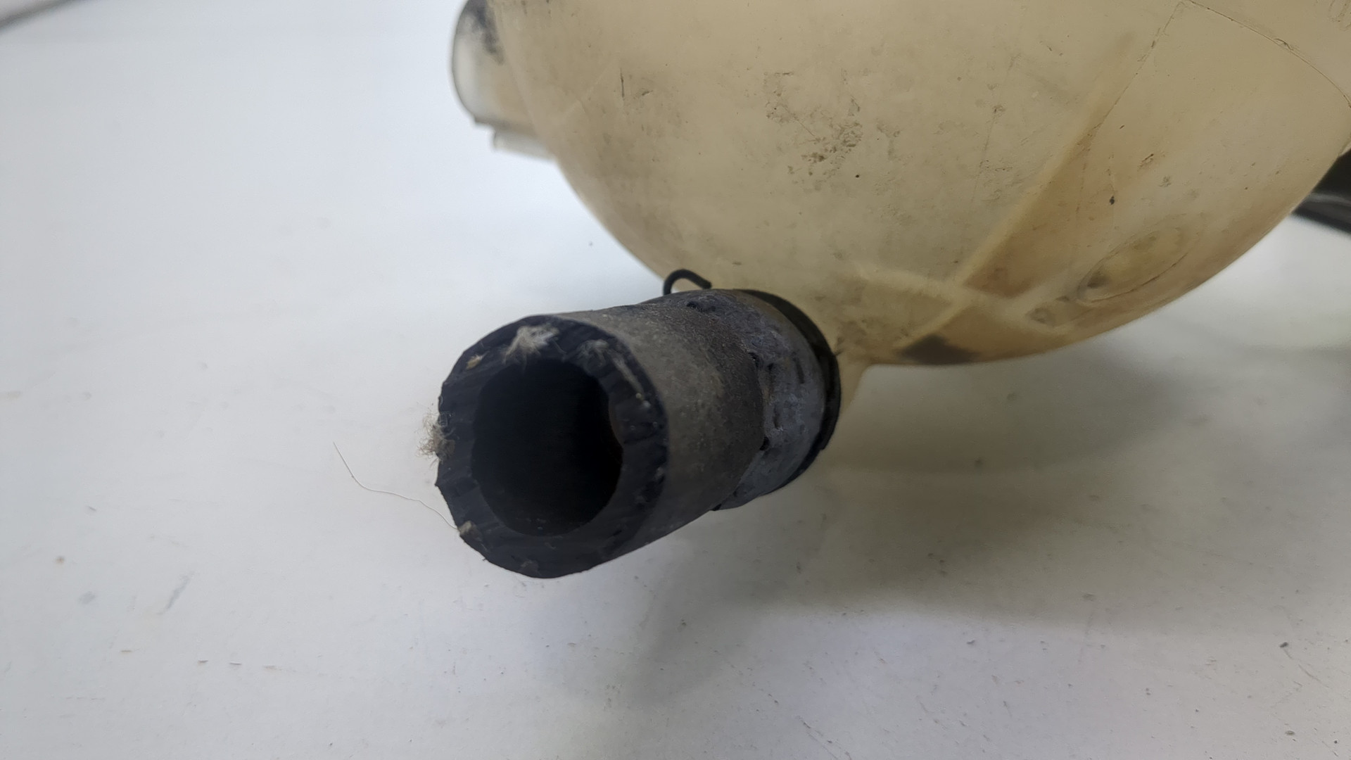 Бачок расширительный