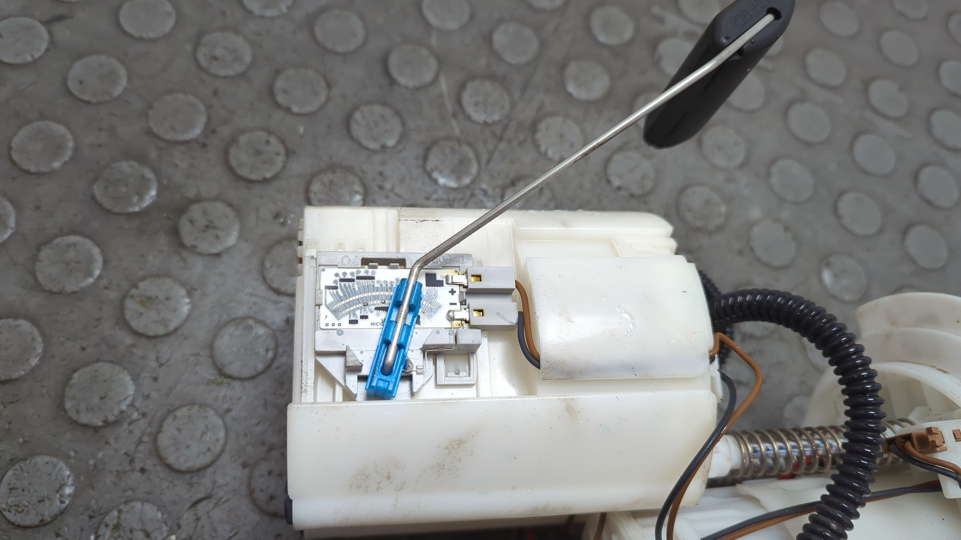 Насос топливный электрический