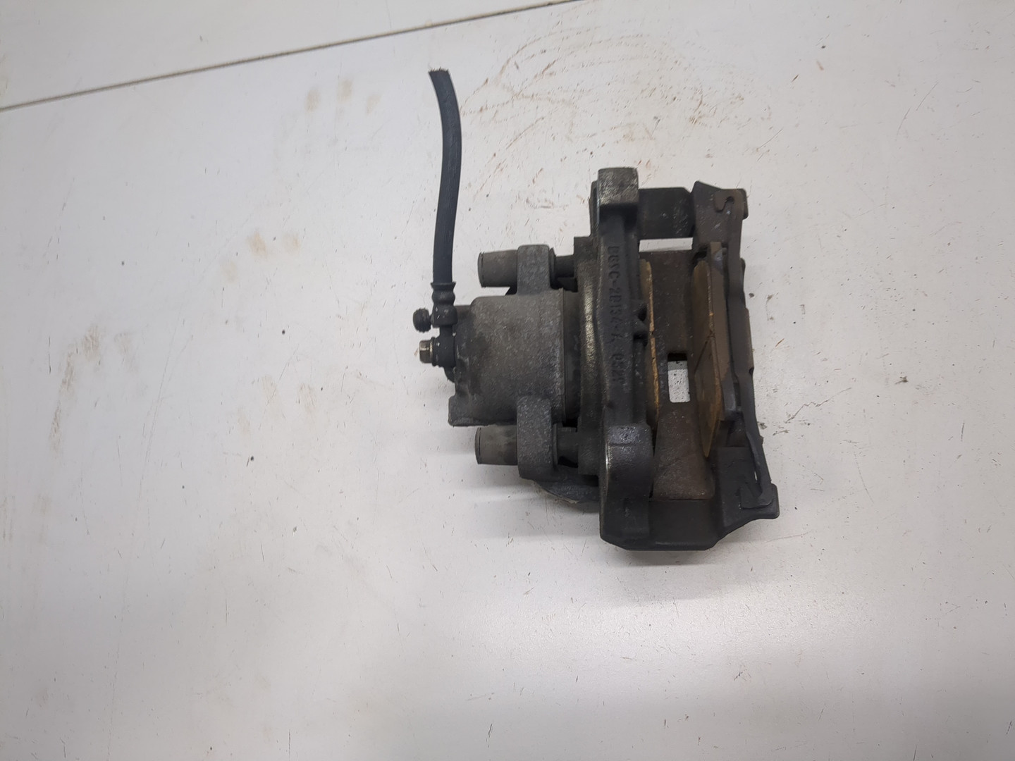 Суппорт передний правый