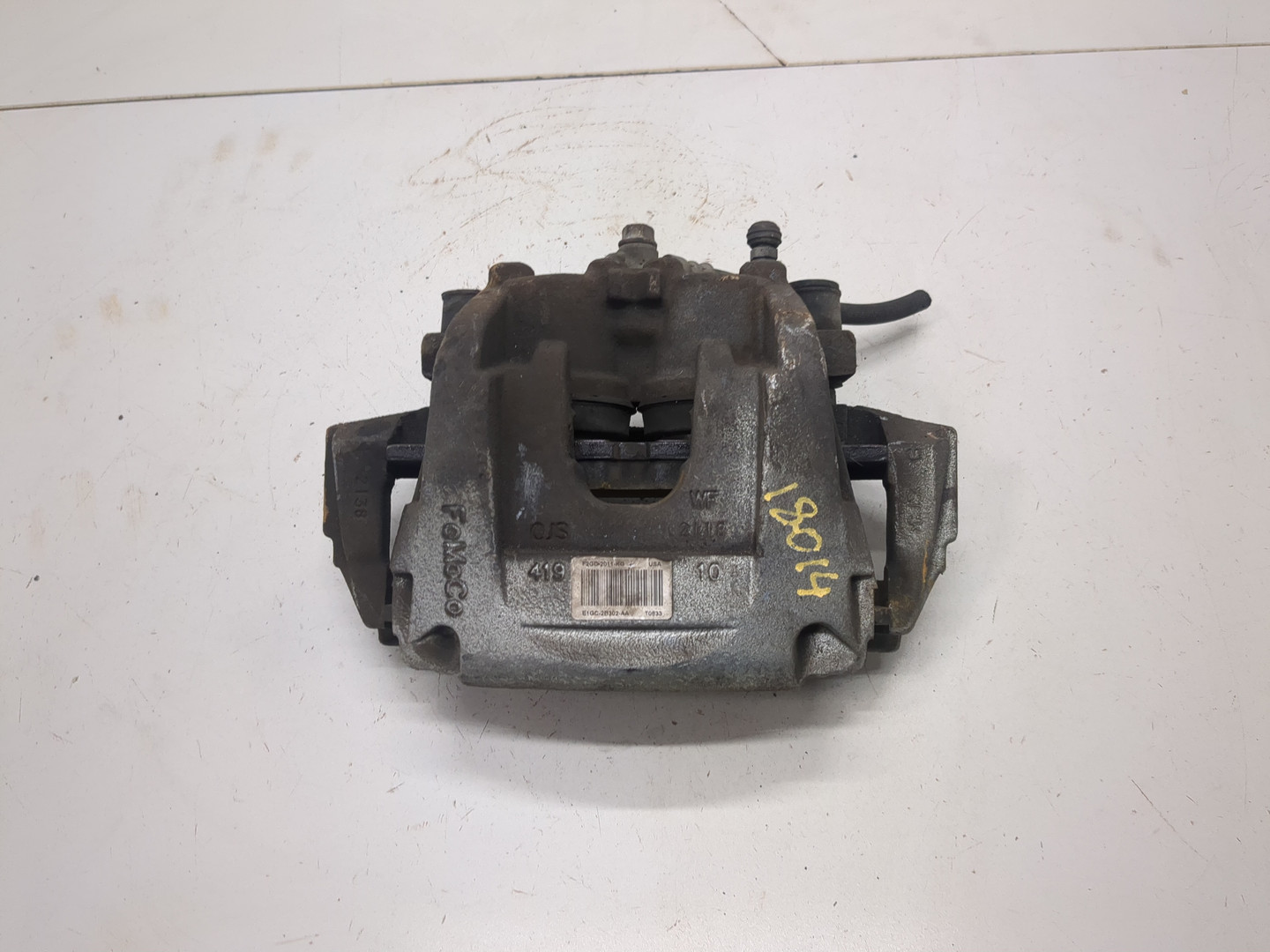 Суппорт передний левый