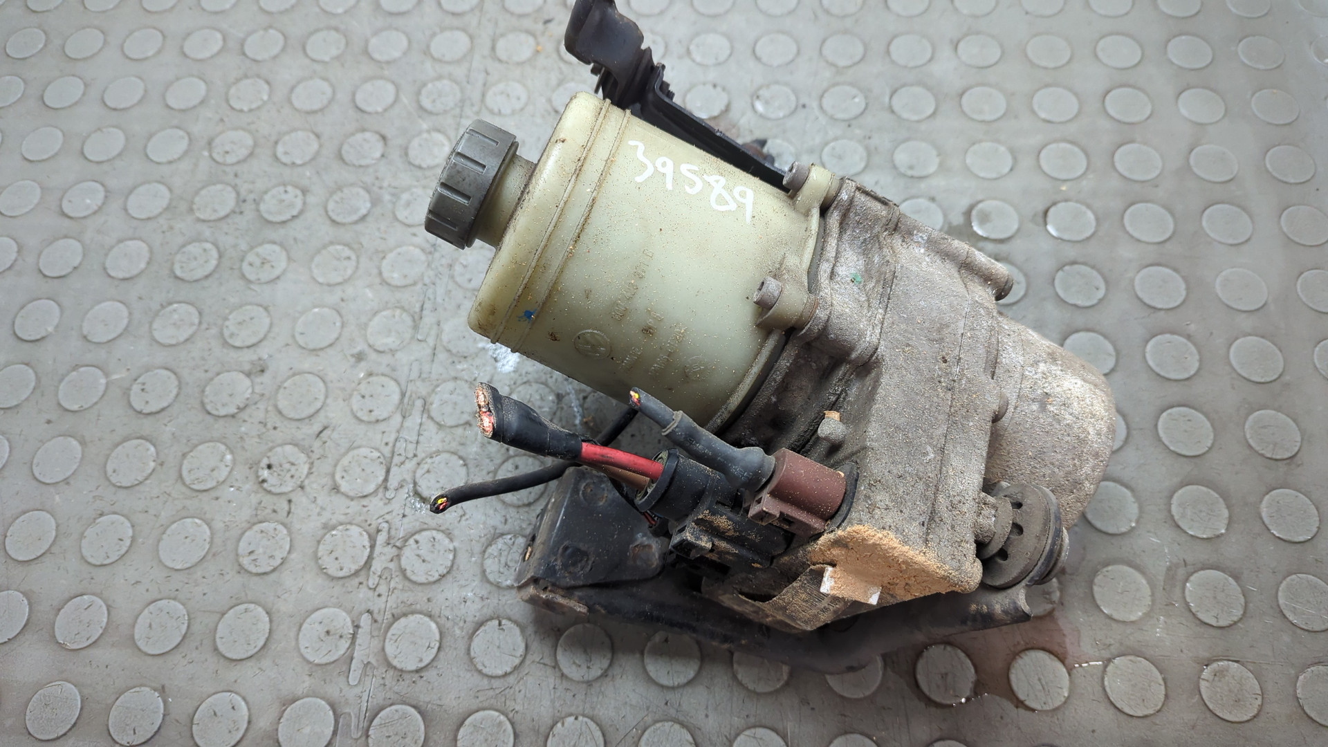 Насос ГУР (гидроусилитель руля)