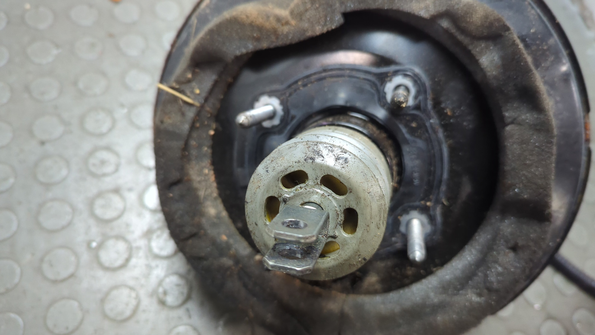 Цилиндр тормозной главный