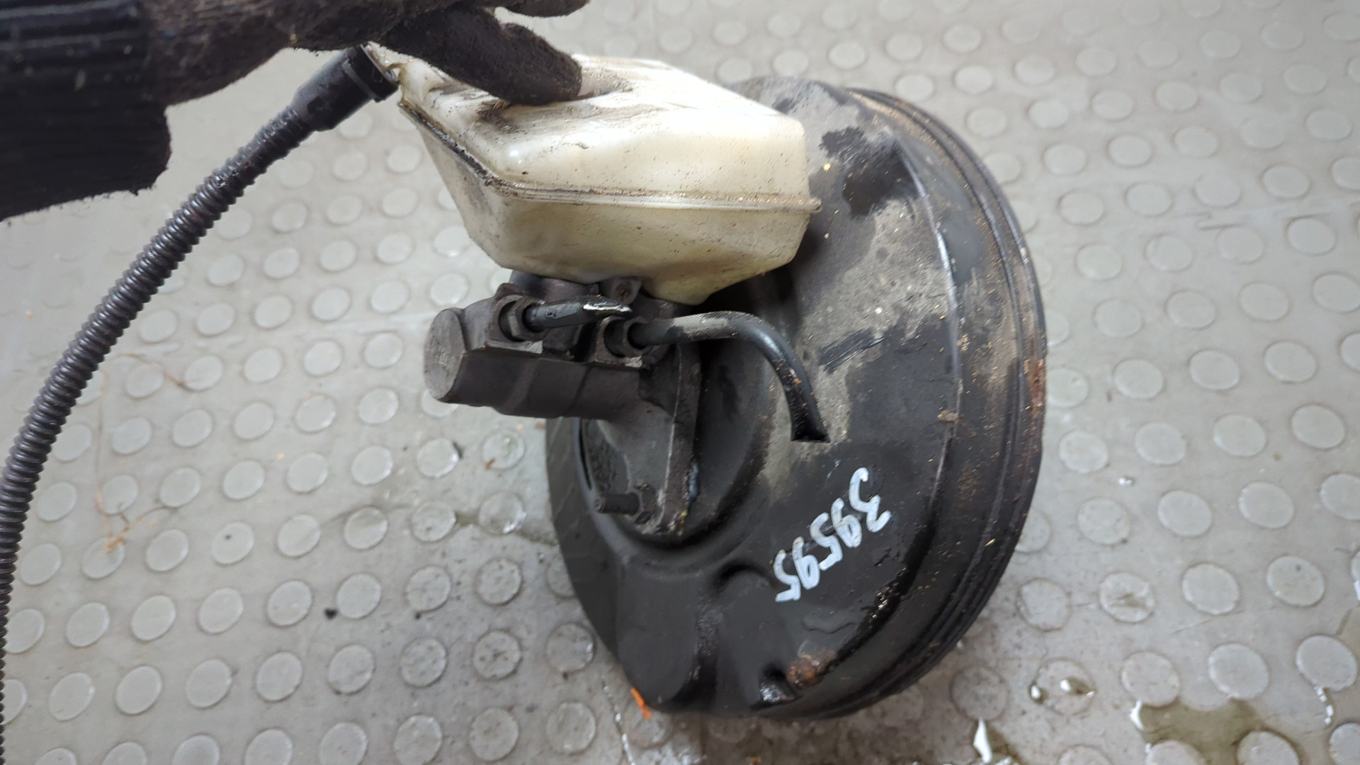 Цилиндр тормозной главный