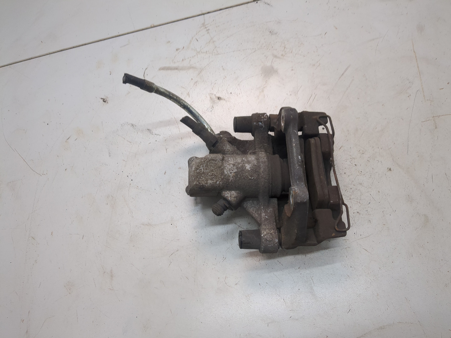 Суппорт задний правый