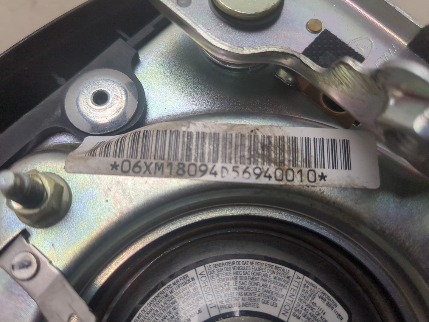 Подушка безопасности в рулевое колесо